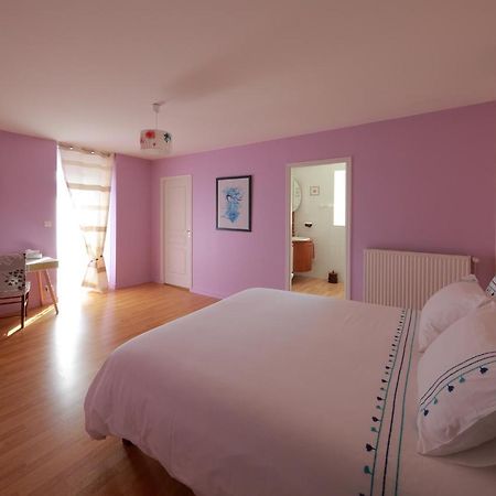 Gite La Loge Des Fees Latille ภายนอก รูปภาพ