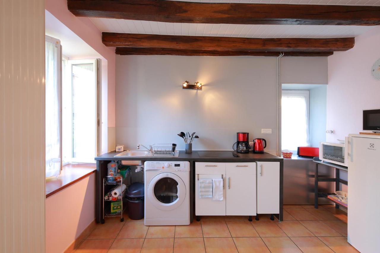Gite La Loge Des Fees Latille ภายนอก รูปภาพ