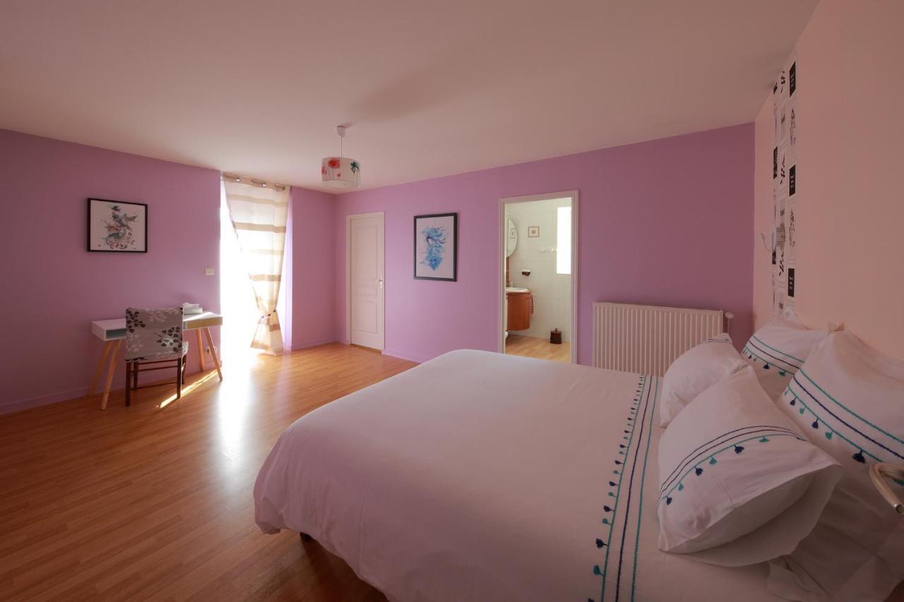 Gite La Loge Des Fees Latille ภายนอก รูปภาพ